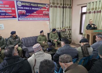 Srinagar Police’s Lok Darbar Witnesses Overwhelming Public Participation in Nowhatta, Srinagar