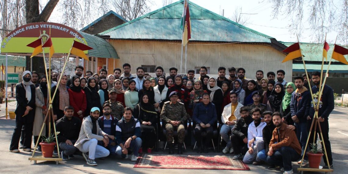 Training Course Of Equines Conducted At Army’s Veterinary Hospital