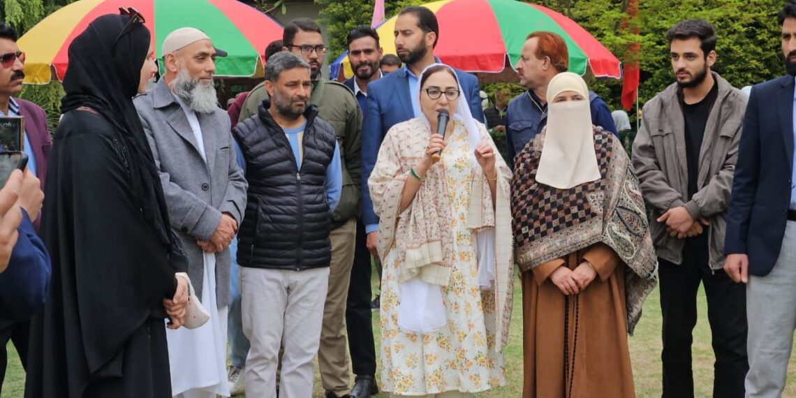 Dr Darakhshan Inaugurates Science Lab at RP School Nagbal Ganderbal