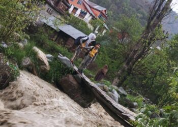 Faizabad Dildar Residents Demand Safe Bridge for School Children