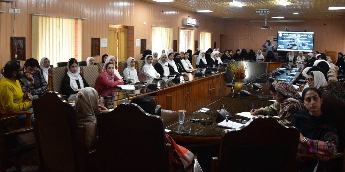 GCW M.A. Road hosts talk on ‘Education in the Age of AI’