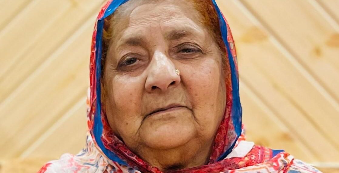 Gulham Nabi Azad & Salman Nizami express condolence on passing of Wazira Khan grandmother of Maroof Khan