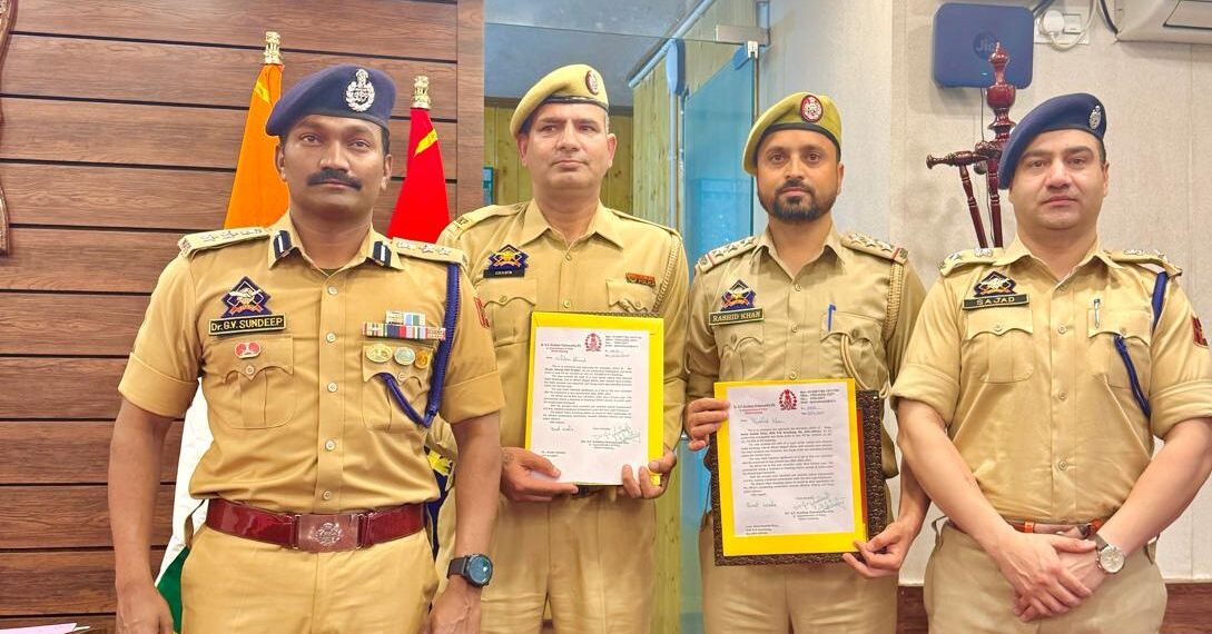 SSP Anantnag Felicitates Officers for Securing First Conviction Under New Criminal Laws