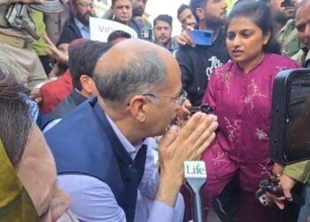 “We Are Sorry, We Too Have Lost Our Loved Ones, Your Pain Is Ours,” Says CM’s Advisor to Tourists