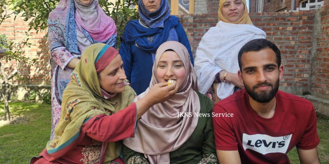 Sgr Girl Shines: Areeza Javaid tops J&K class 12 Arts Stream
