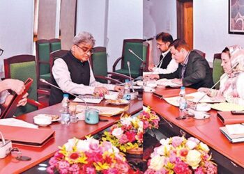 CM Omar Abdullah chairs Cabinet meeting at Pahalgam