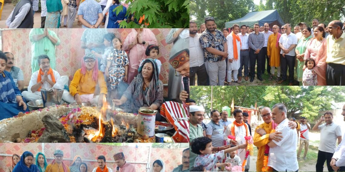 Shri Nand Kishore Temple Reopens After 35 Years in Bandipora, Kashmiri Pandits Offer Prayers for Peace