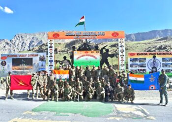 Indian Army Scales Tololing in Tribute to Kargil Heroes Ahead of Vijay Diwas Anniversary
