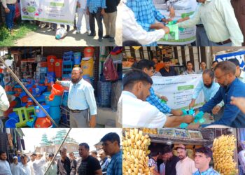Polythene Seizure Drive Conducted by Municipal Committee Sumbal in Main Market.