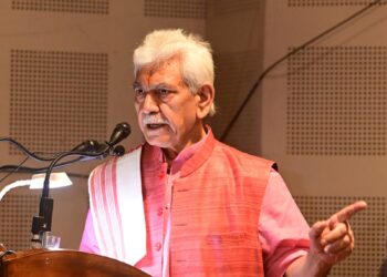 LG Manoj Sinha Meets Families of Kashmiris Killed by Pakistan-Backed Terrorists Since 1990s