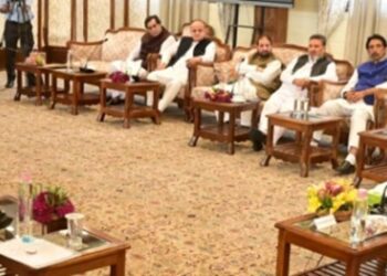 LG meets Political Leaders, discusses preparations for Shri Amarnath Ji Yatra