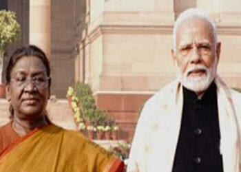 PM Modi extends birthday wishes to President Murmu