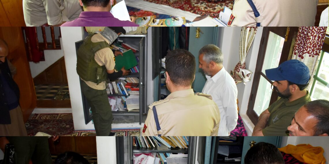 Sopore Police Raid JEI Associate’s House; Incriminating Material Seized