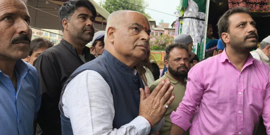Ashok Koul Attends Urs Shah-e-Hamdan (RA) at Khanqah-e-Moula, Prays for Peace in Kashmir