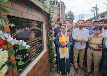 Waqf Board Chairperson Launches Multiple Waqf Projects at Chrar-e-Sharief, Pakharpora Shrines