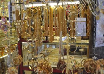 Kashmir Markets Come Alive Ahead of Eid After Pahalgam Attack Lull