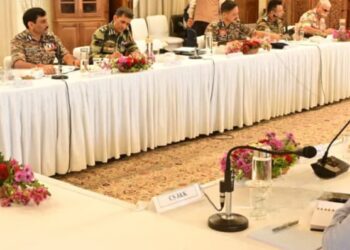 LG Manoj Sinha Reviews Multi-Agency Security Preparedness for Upcoming Amarnath Yatra