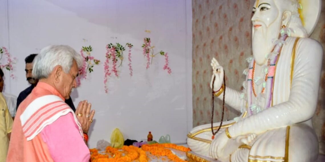 LG Sinha attends commemoration event on Sant Kabir at Bishnah, Jammu