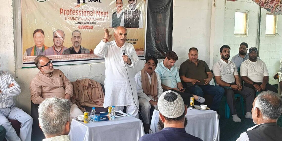Ashok Koul Showcases Modi Govt’s 11-Year Record at Professional Meets in Budgam, Srinagar