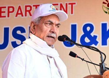 Yoga, India’s Gift to the World, Says LG Manoj Sinha in Message on International Yoga Day