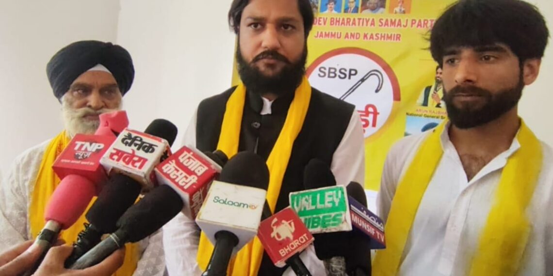 SBSP State President Vivek Bali Welcomes First Batch of Amarnath Yatra Pilgrims