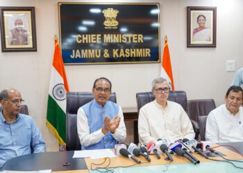 Centre to Set Up ₹150 Cr Clean Plant Hub, Expand Saffron, Housing & Horticulture Support in J&K: Shivraj Chouhan