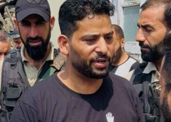 Er. Aijaz Hussain Visits Rajbagh, Announces Two Months’ Salary to Support Fire Victims