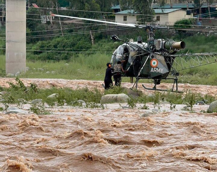ARMY PILOTS EXECUTE BRAVE HELICOPTER RESCUE AMID FLASH FLOODS IN RAJOURI