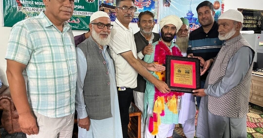 Dr Satish Vimal Awarded Prestigious Khillat-e-Balkhi at Pakherpora