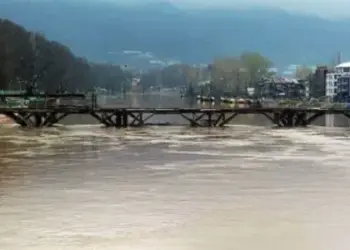 Jhelum Water Levels Rise, Level Receding at Sangam; Officials Assure No Immediate Threat