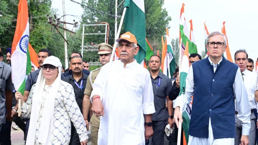 CM Omar urges citizens to uphold the dignity of the national flag at Tiranga Rally