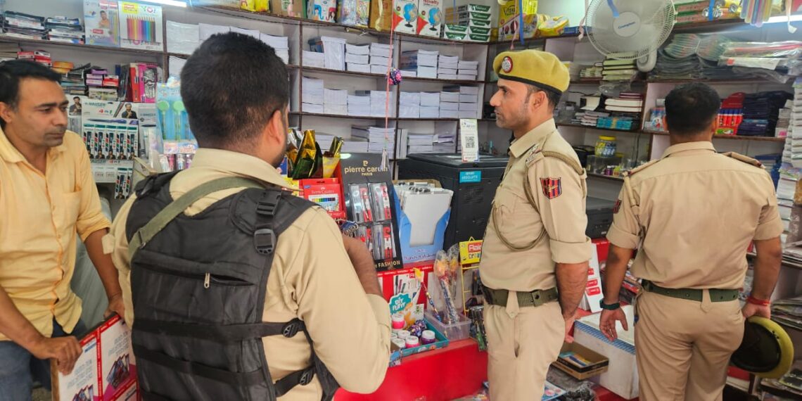 Srinagar Police Conducts Raid Of Bookshops Following Government Ban On Books Peddling Anti-Nationalist Ideologies