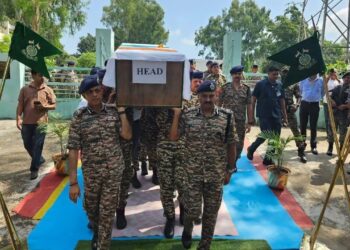 CRPF DG Pays Homage to Udhampur Martyrs, Visits Injured Jawans