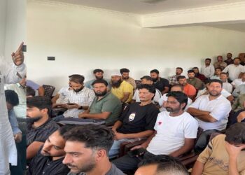 Ashok Koul Urges Public to Embrace ‘Har Ghar Tiranga’ Spirit at Nowgam Event