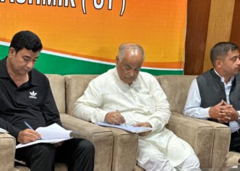 BJP Reviews Party Work in Budgam, Stresses Stronger Cadre Synergy