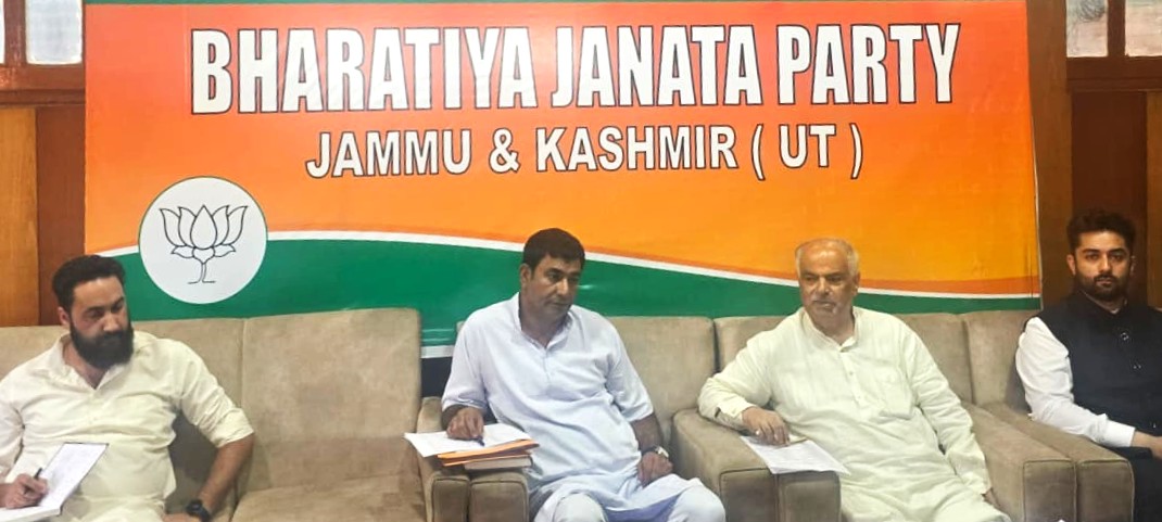 Ashok Koul Chairs BJP District Meetings in Srinagar