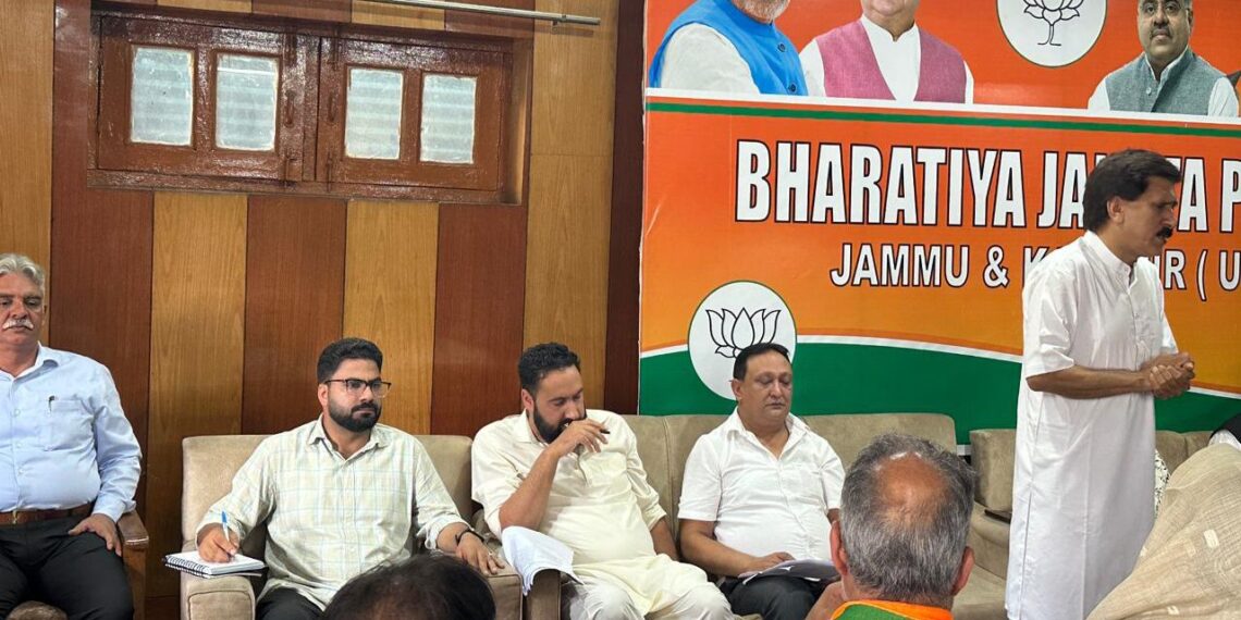 BJP Kashmir Reviews Preparations for ‘Har Ghar Tiranga’ Campaign Ahead of Independence Day