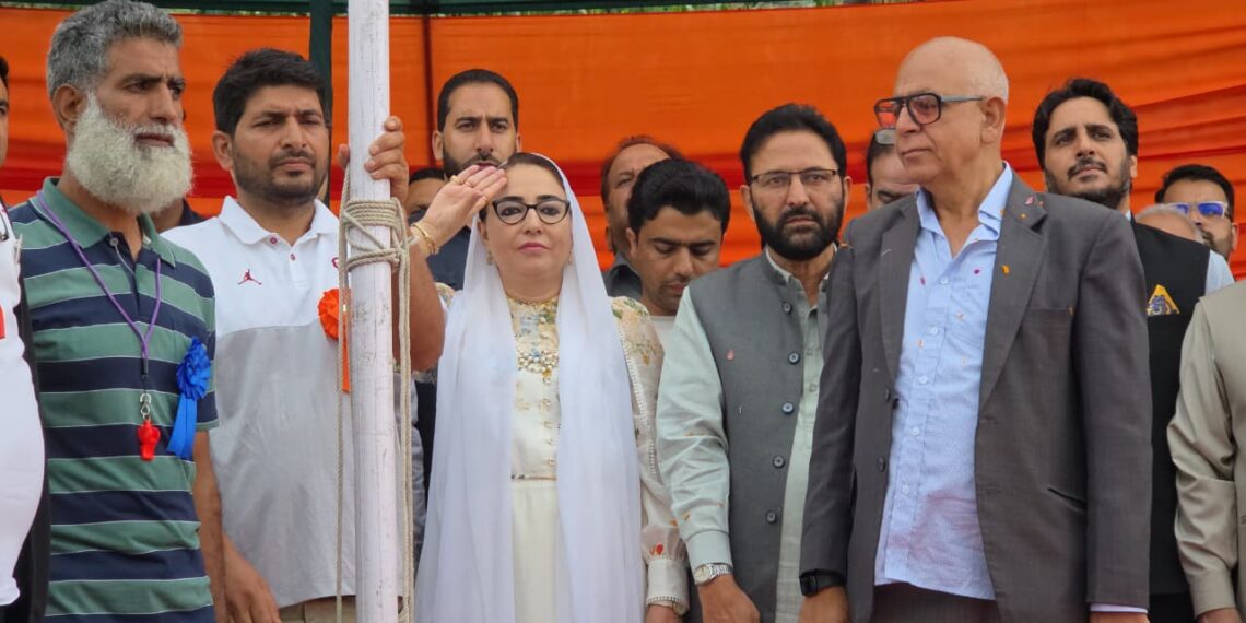 Dr Darakhshan Andrabi Unfurls Tiranga on I-Day 2025