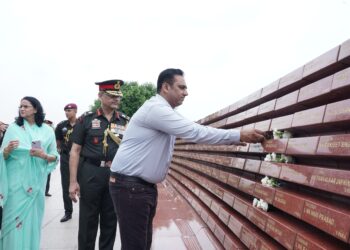 NO ONE SHALL BE LEFT BEHIND: LT GEN PUSHPENDRA SINGH PAYS TRIBUTE TO FALLEN COMRADES FROM IPKF OPERATIONS ON FIRST DAY AS VICE CHIEF OF THE ARMY STAFF
