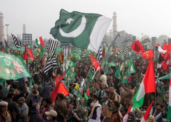 SMOKE, SCREEN AND SARCASM – THE ILLUSION OF POWER IN PAKISTAN