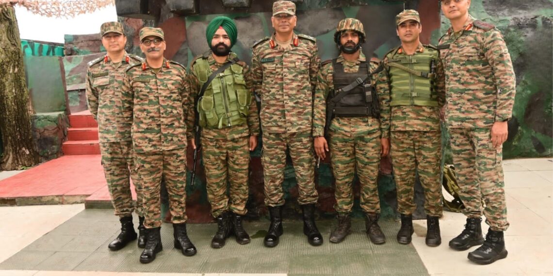 Lt Gen P K Mishra Reviews Security in Poonch, Lauds Troops’ Vigilance