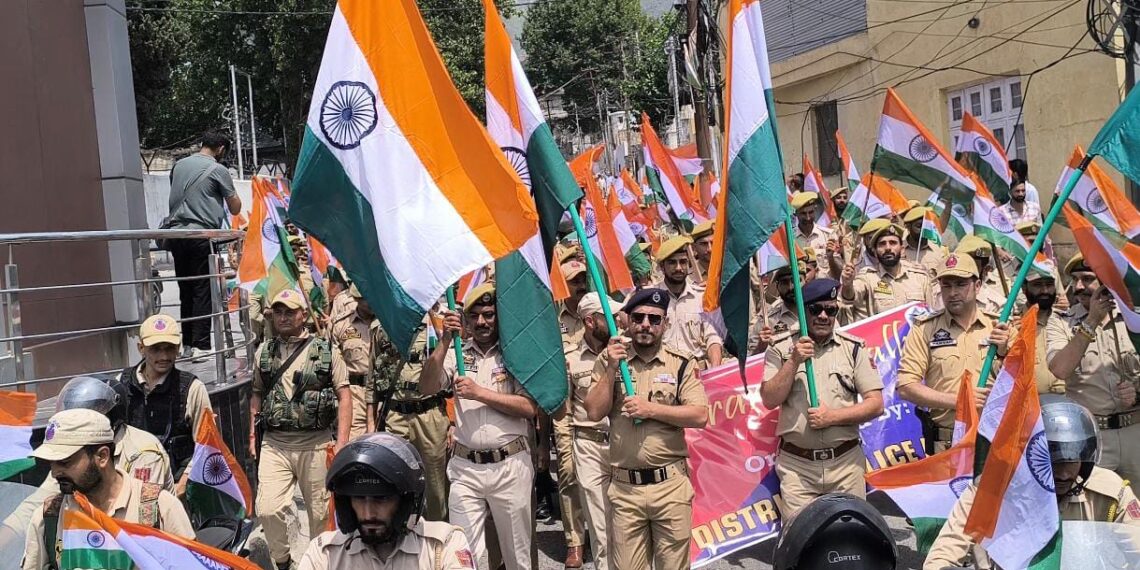 Doda Police Leads Grand ‘Har Ghar Tiranga’ Rally to Mark Independence Day Celebrations