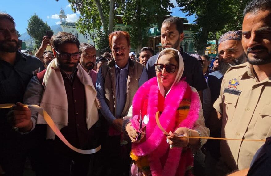 Dr. Darakhshan Inaugurates Foot Bridge, Ladies Sabaat at Khiram Aasari Sharif