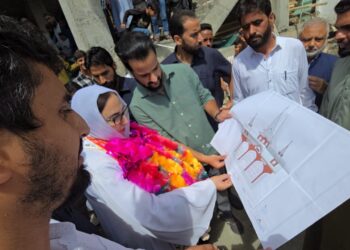 Dr Darakhshan Reviews Construction of Grand Mosque at Jinab Sahib Soura