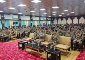 DG CRPF in Kashmir, Calls for Tactical Preparedness