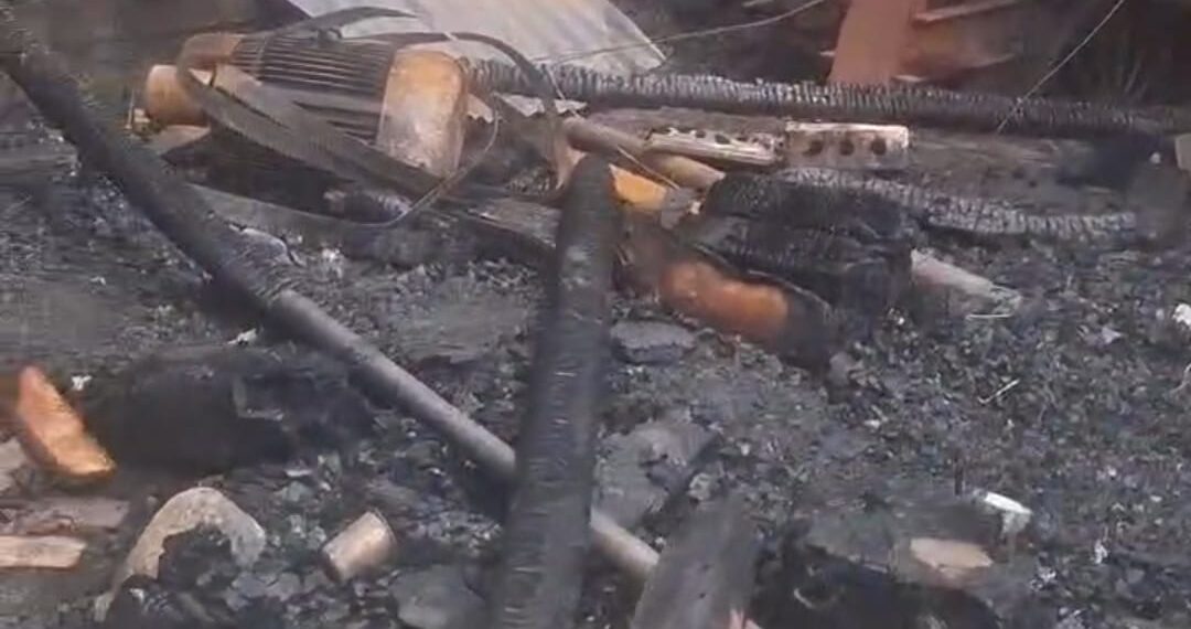 Massive Fire Guts Mir Saw Mills in Hayatpora Beerwa, Losses Estimated at 40 Lakh