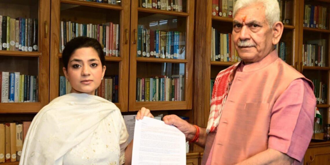 Highway Blockade Cripples Apple Trade, LG Promises Relief: Iltija Mufti