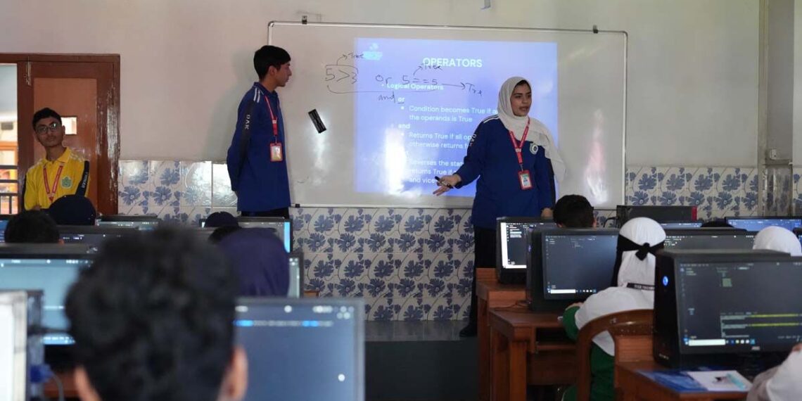 Annual Tech Event TechKnow 2025 Commences at DPS Srinagar