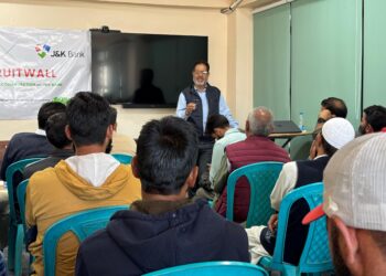 QUL Fruits, J&K Bank Empower South Kashmir Farmers on High-Density Apple Plantation