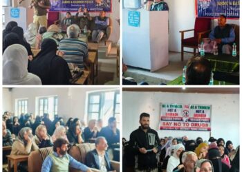 Budgam Police Conducts Drug Abuse Awareness Drive at Girls Higher Secondary School, Charar-i-Shareef